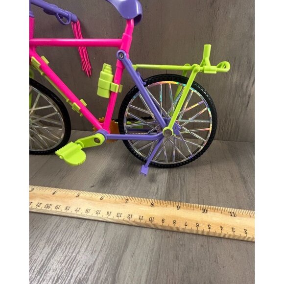 1993 Bicycling Barbie Set Vintage Neon Athletic Bike Mattel - READ - Picture 3 of 8